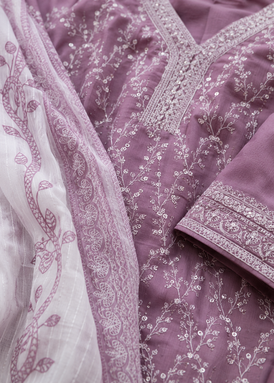 Zaria Lavender Luxe Embroidered Kurta Set with Dupatta