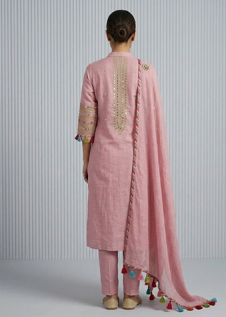 Intricate Pink Embroidered Kurta Set with Dupatta for Women